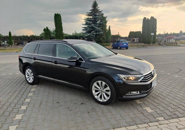 Volkswagen Passat cena 64900 przebieg: 77000, rok produkcji 2018 z Rawicz małe 631